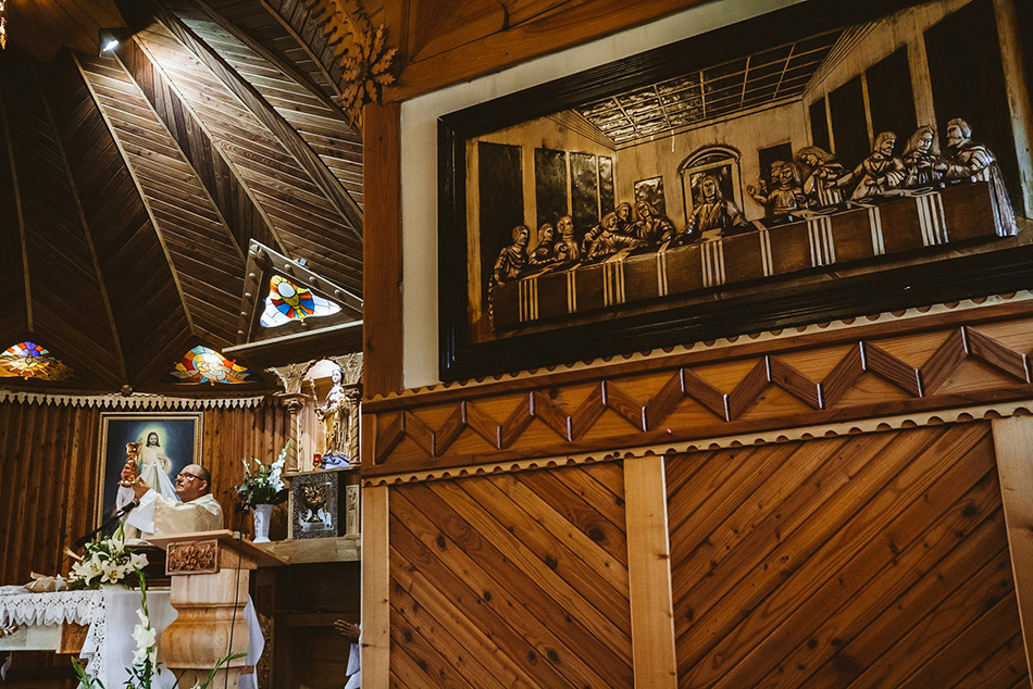 Ceremonia ślubu, zdjęcia ślubne podczas mszy